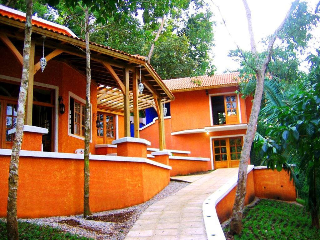 Denny'S Beach Resort Hotel Mariscos Rum bild
