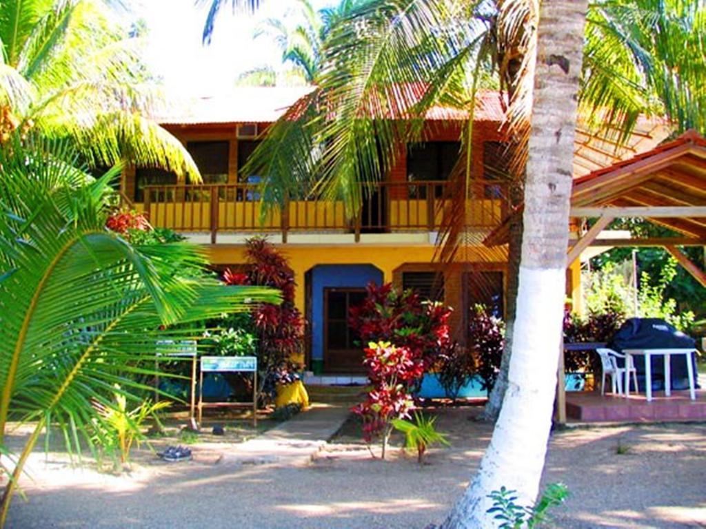 Denny'S Beach Resort Hotel Mariscos Rum bild