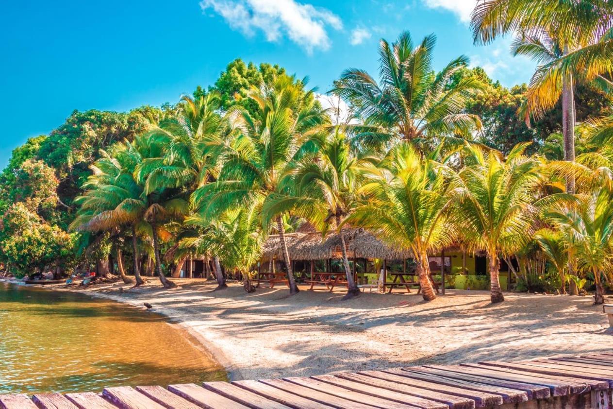 Denny'S Beach Resort Hotel Mariscos Exteriör bild